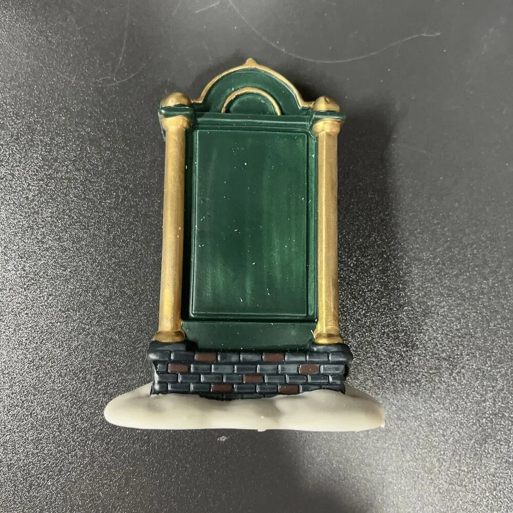 NIB‎ Dept 56 Heritage Village Bisque Sign 4
